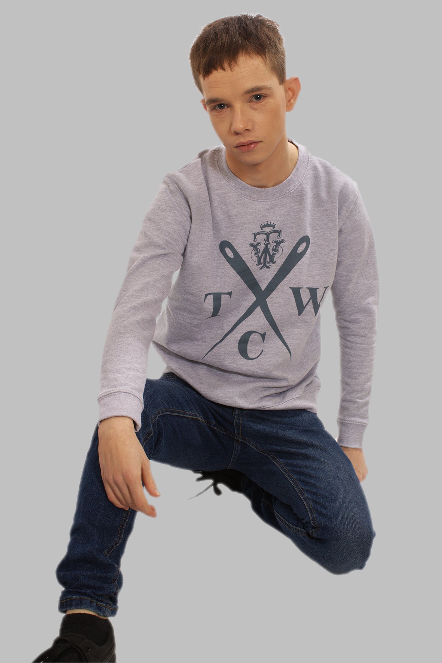 TAYLOR WADE BOYS GREY NEEDLES SWEATSHIRT