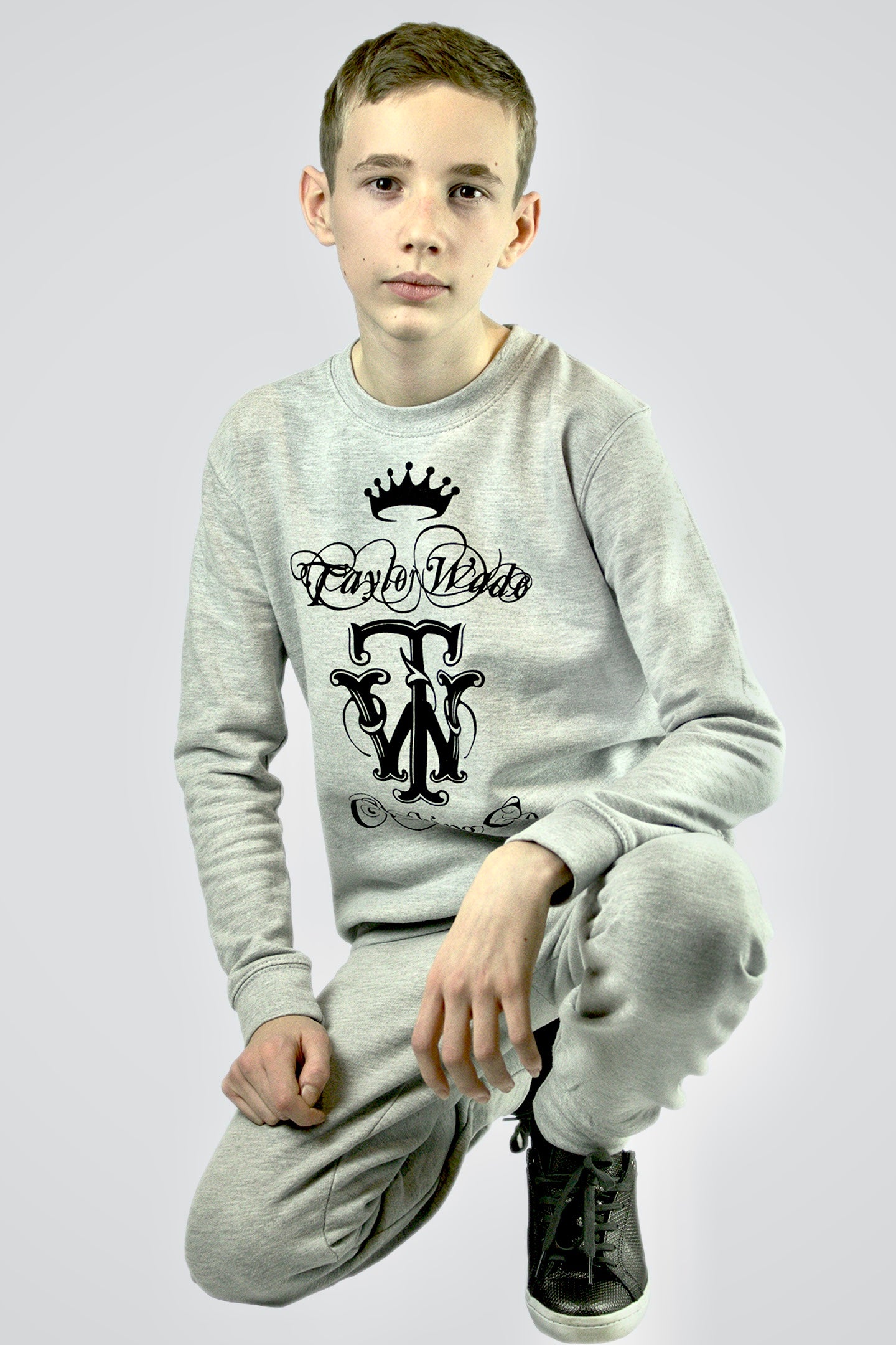 TAYLOR WADE BOYS ORNAMENTAL PRINT GREY SWEATSHIRT